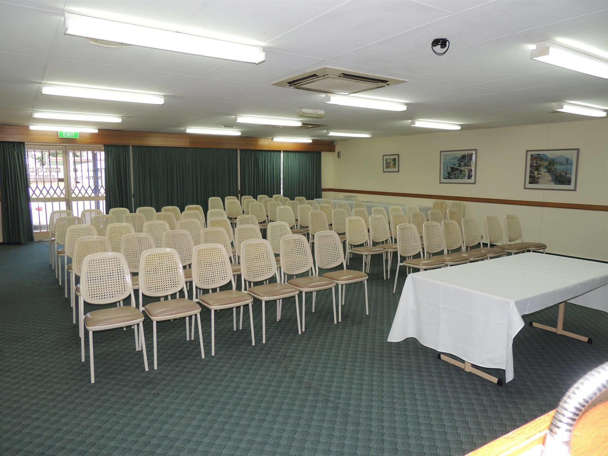 Sugar Country Motor Inn Bundaberg Buitenkant foto